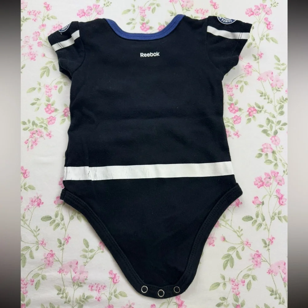 Tampa Bay Lightning Hockey Jersey Bolts‎ Infant Onesie 6-9 Months